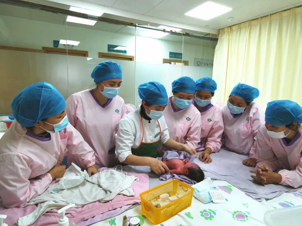 互助妇婴监护型护送